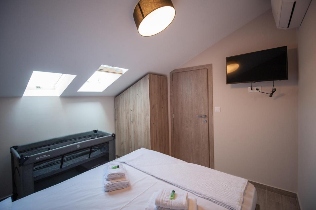 Niki'S Apartments Peraía 外观 照片