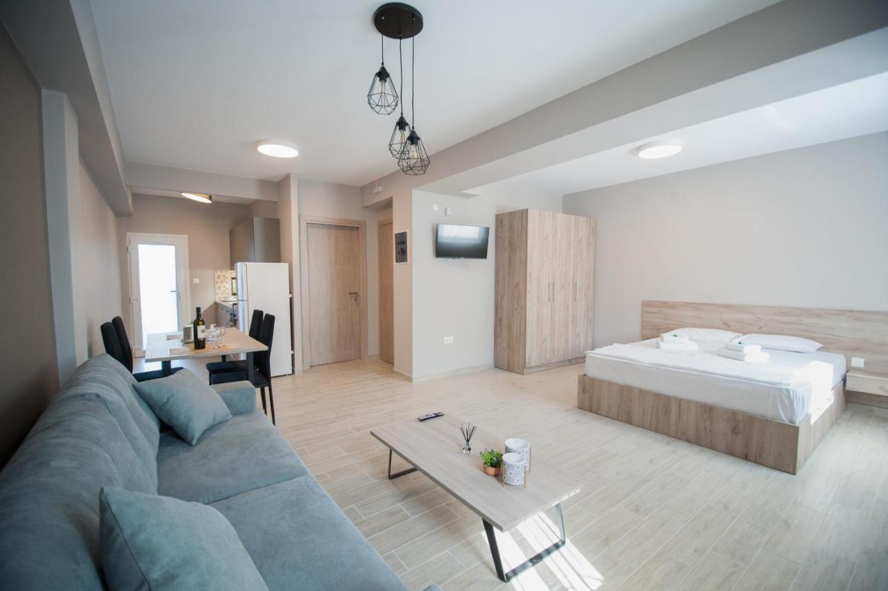 Niki'S Apartments Peraía 外观 照片