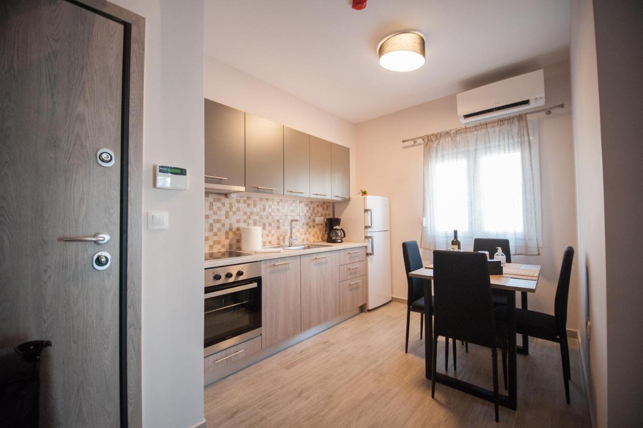 Niki'S Apartments Peraía 外观 照片