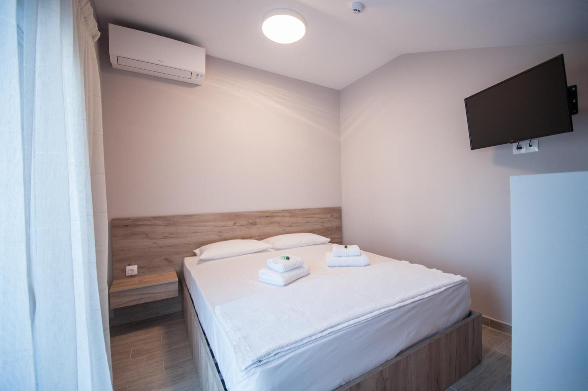 Niki'S Apartments Peraía 客房 照片